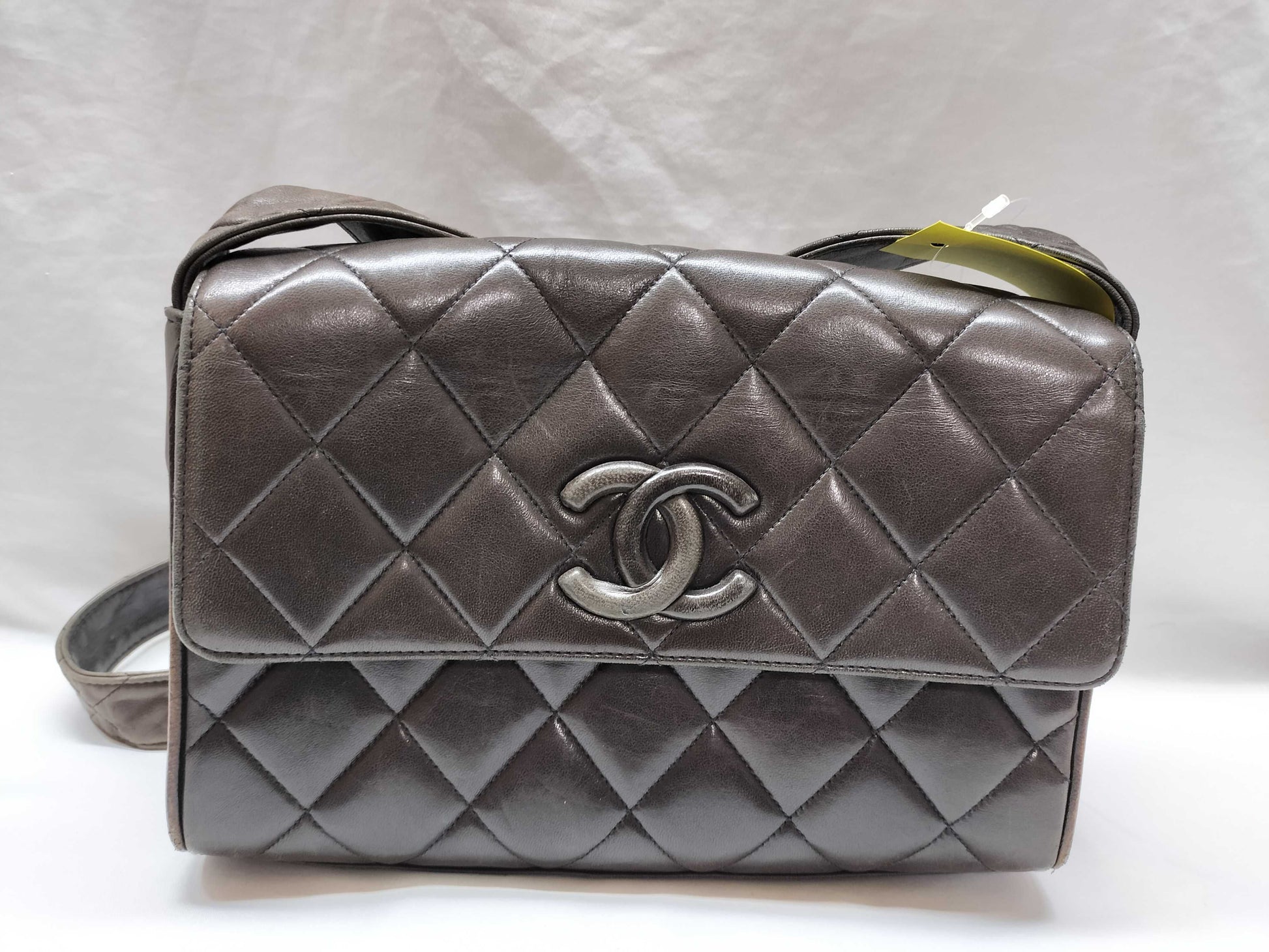 CHANEL Lambskin Matelasse Leather Shoulder Bag
