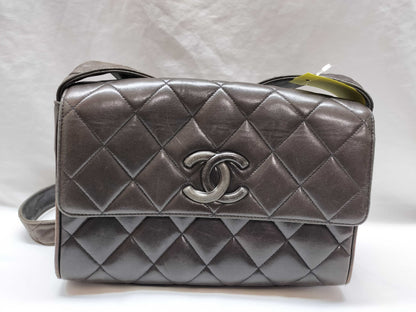 CHANEL Lambskin Matelasse Leather Shoulder Bag