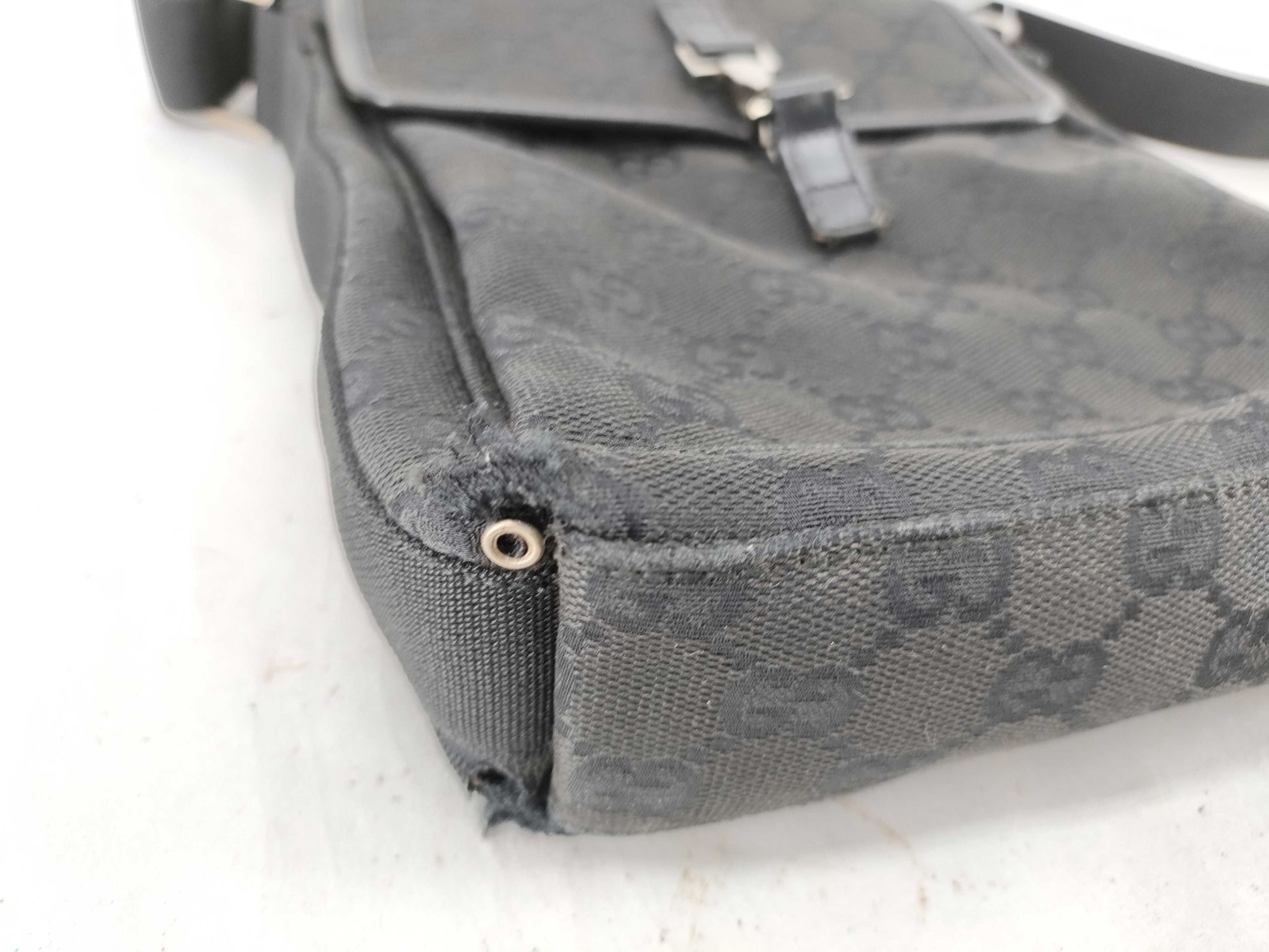 GUCCI GG 92646 002214 Shoulder Bag