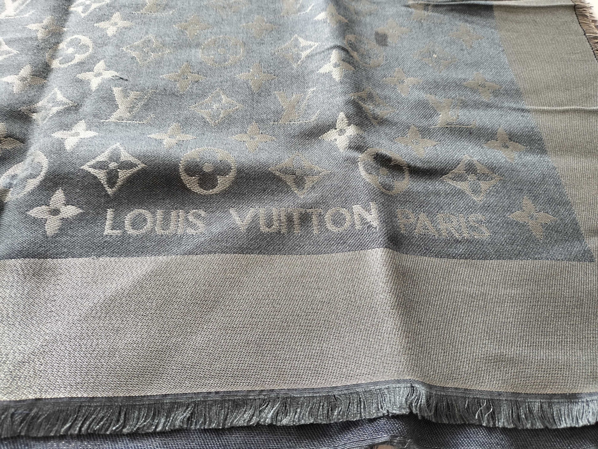 LOUIS VUITTON Monogram Monogram Large Scarf Scarf