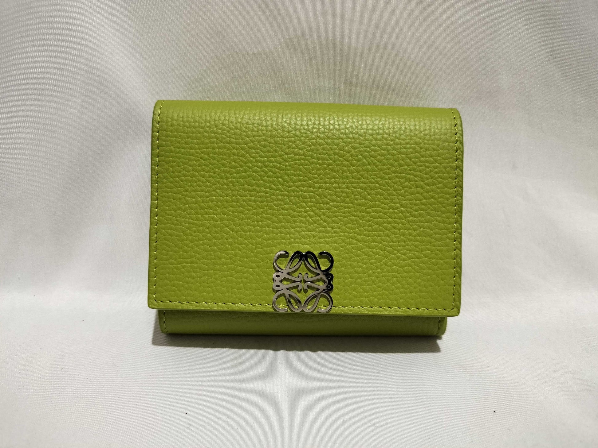 LOEWE Anagram Trifold Pebble Grain Wallet