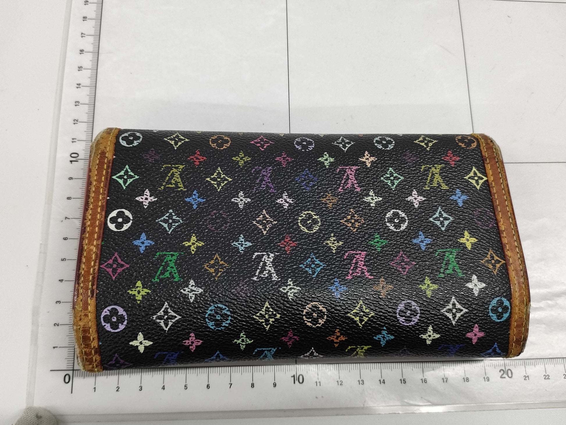 LOUIS VUITTON long wallet
