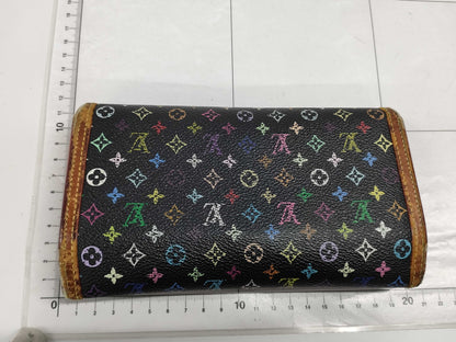 LOUIS VUITTON long wallet
