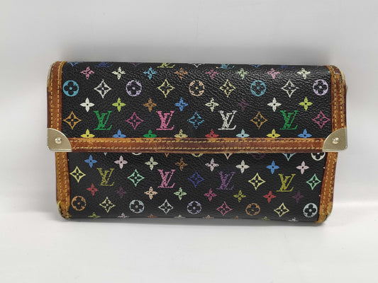 LOUIS VUITTON long wallet