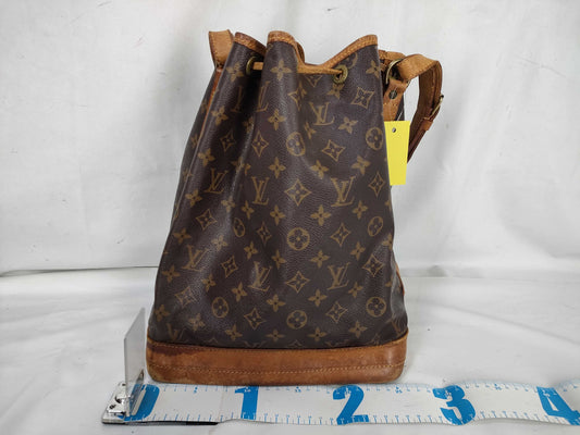 LOUIS VUITTON Monogram Noe Shoulder Bag