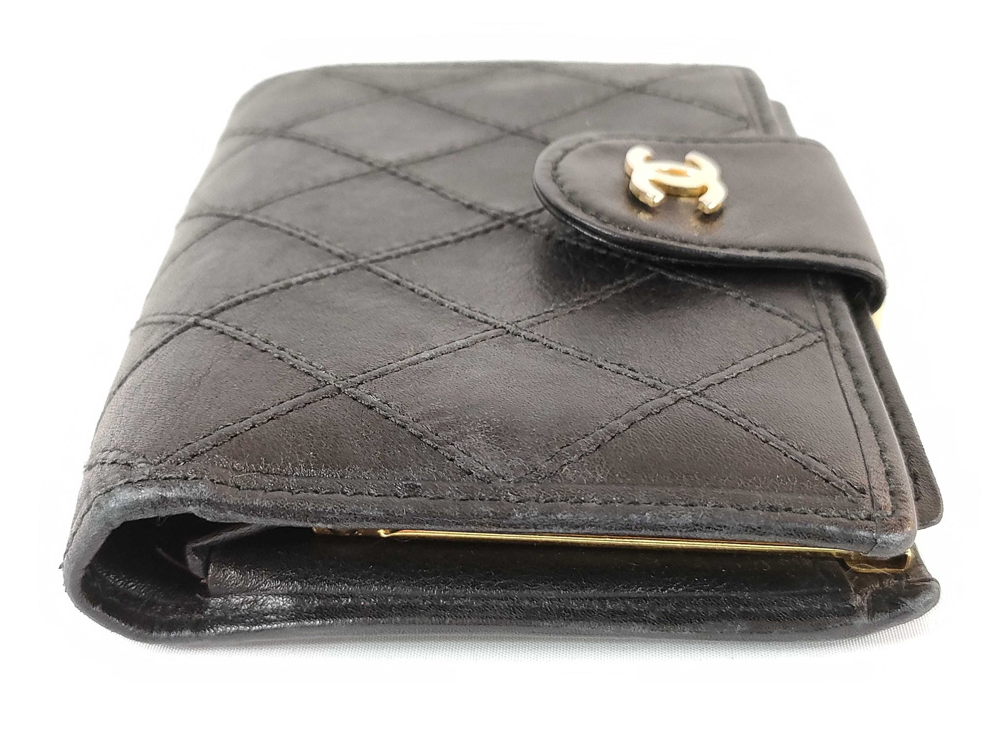 CHANEL Lambskin Matelasse Clasp Wallet