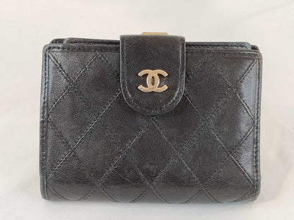 CHANEL Lambskin Matelasse Clasp Wallet