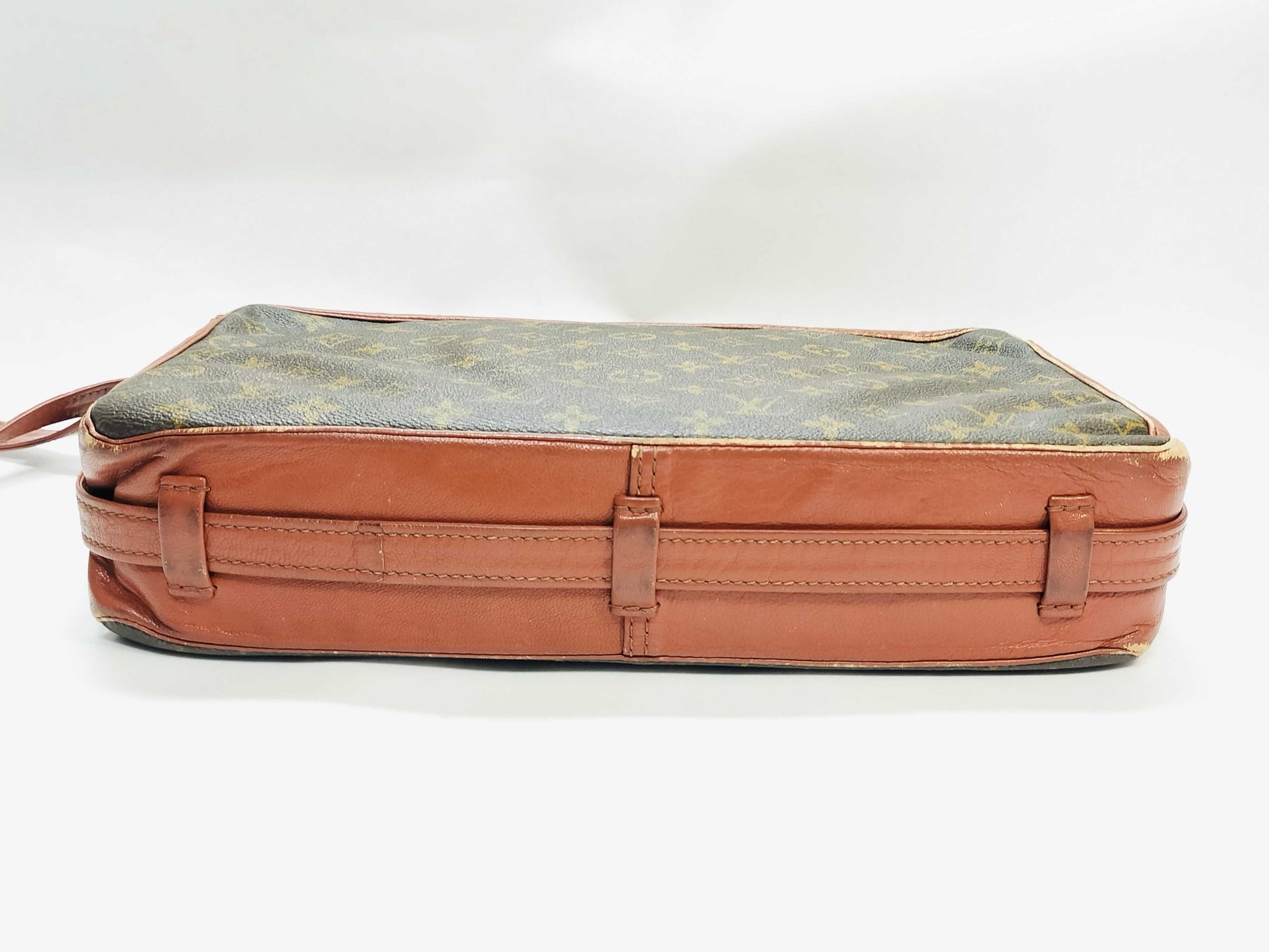 LOUIS VUITTON Monogram Sac Bandouliere Shoulder Bag