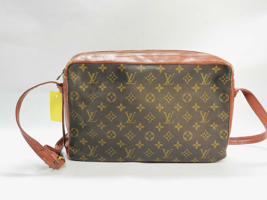 LOUIS VUITTON Monogram Sac Bandouliere Shoulder Bag