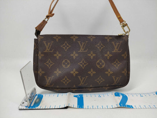 LOUIS VUITTON Monogram M51980 Accessory Pouch