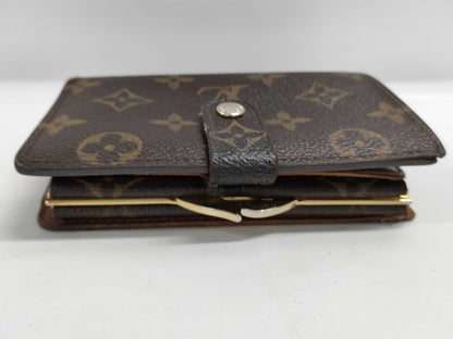 LOUIS VUITTON Monogram Clasp Wallet