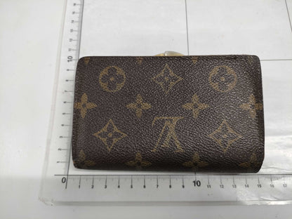 LOUIS VUITTON Monogram Clasp Wallet