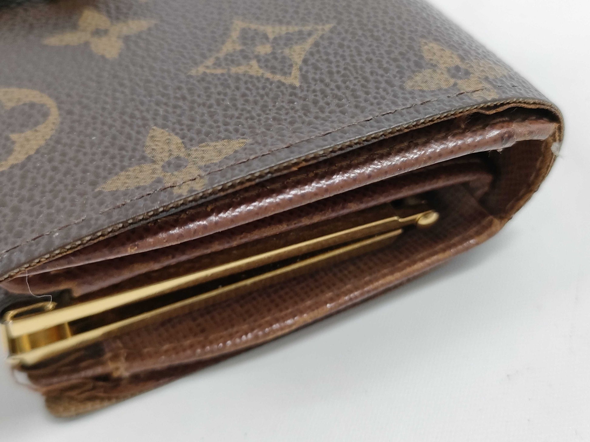 LOUIS VUITTON Monogram Clasp Wallet