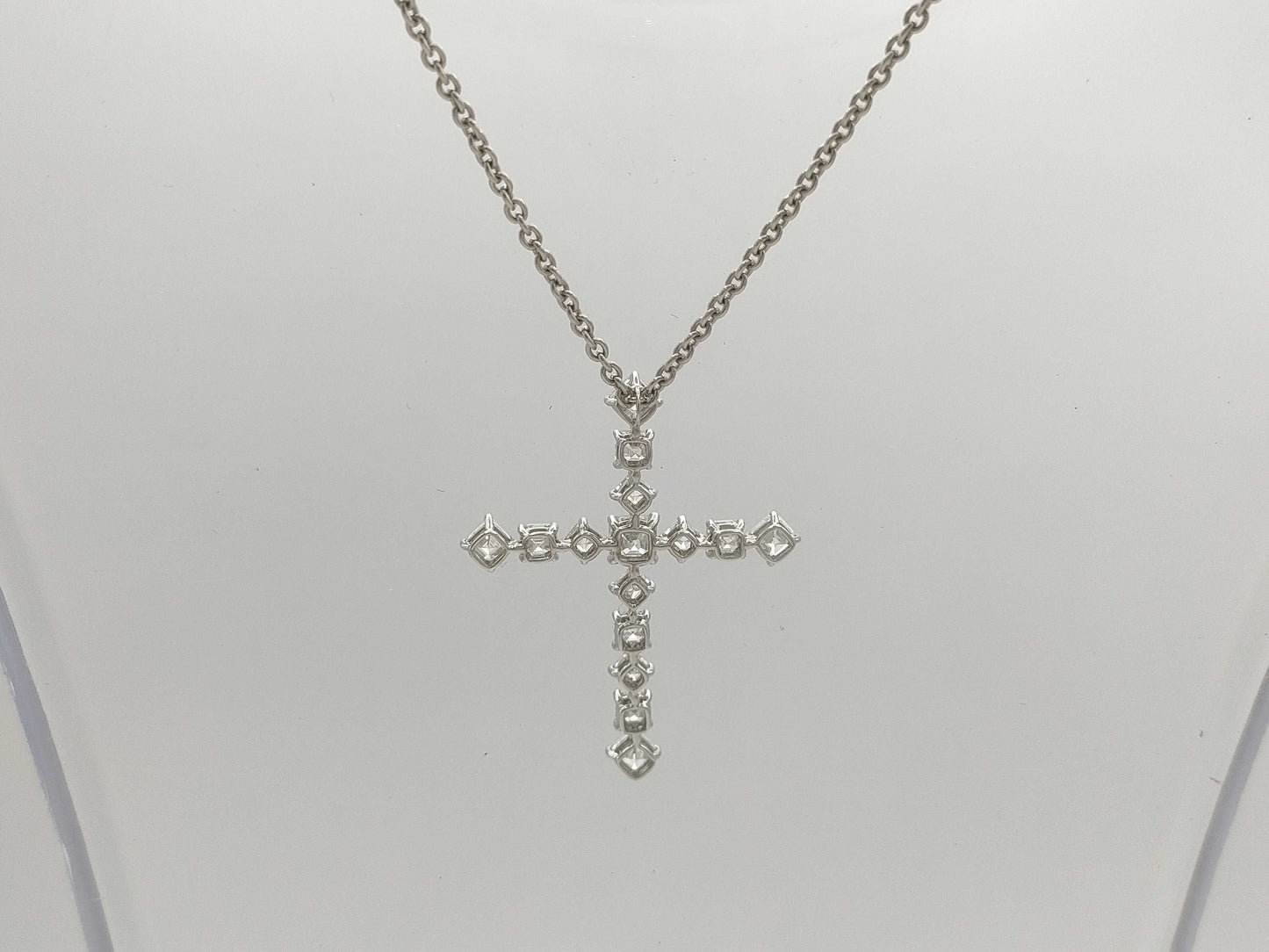 HARRY WINSTON Cross Diamond PT950 10.3g Necklace