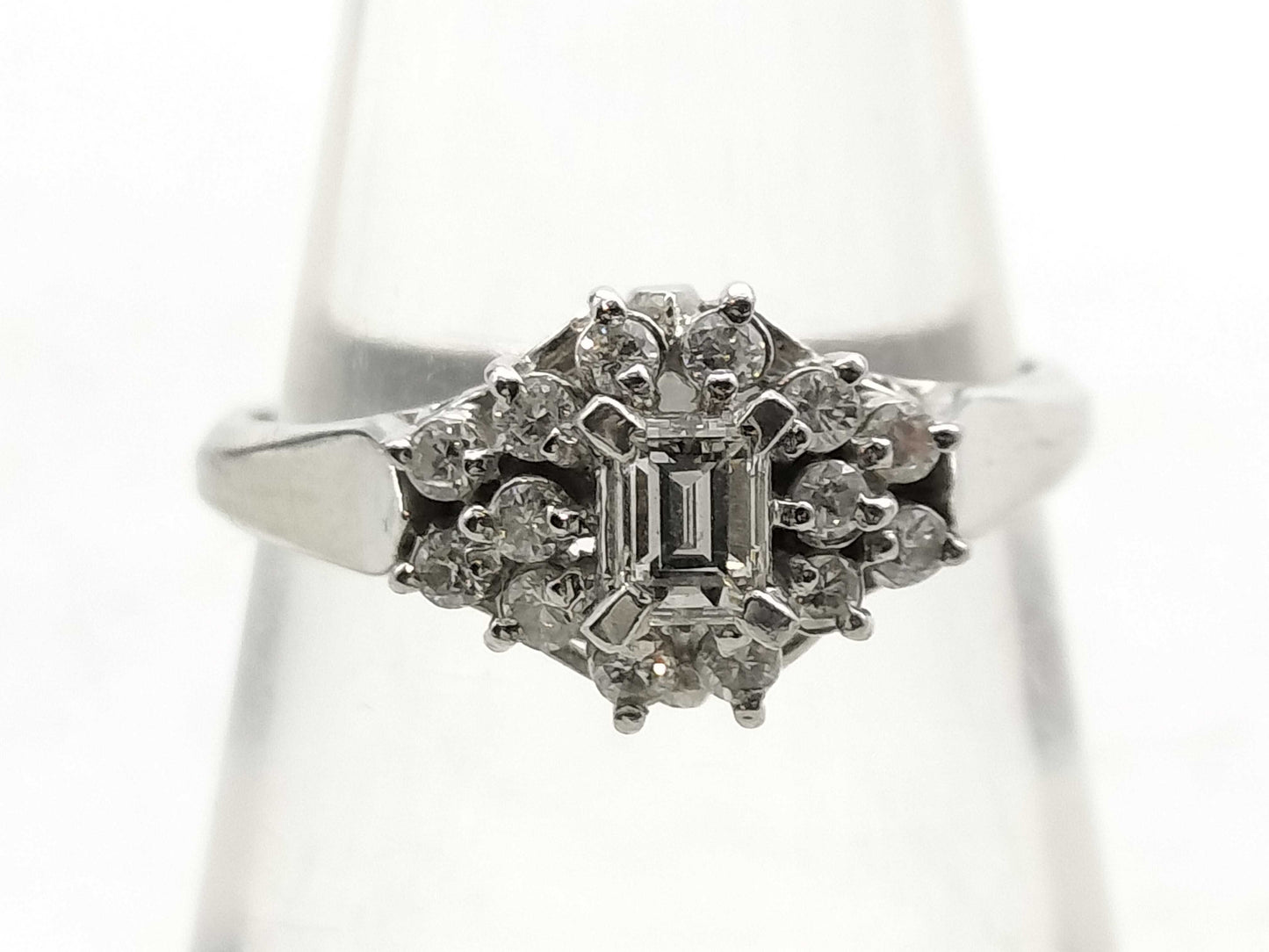 Mitsukoshi D 0.20ct/0.20ct Pt900 4.0g Ring 