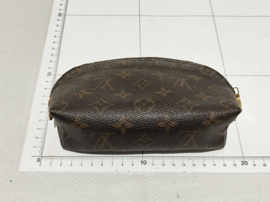 LOUIS VUITTON Monogram Pochette Cosmetics and Other Accessories