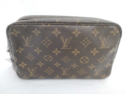 LOUIS VUITTON Monogram True Toilet 23 Second Bag