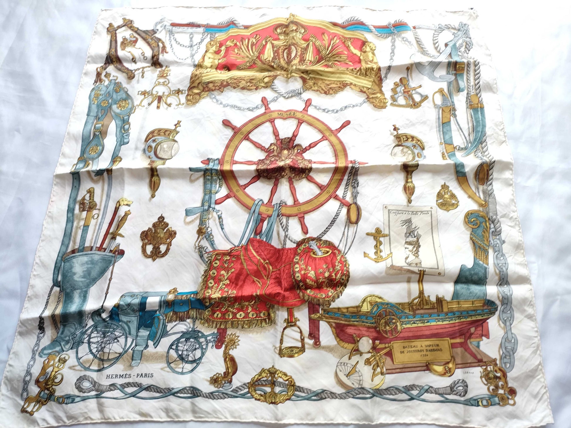 HERMES Carré MUSEUM 65cm Scarf