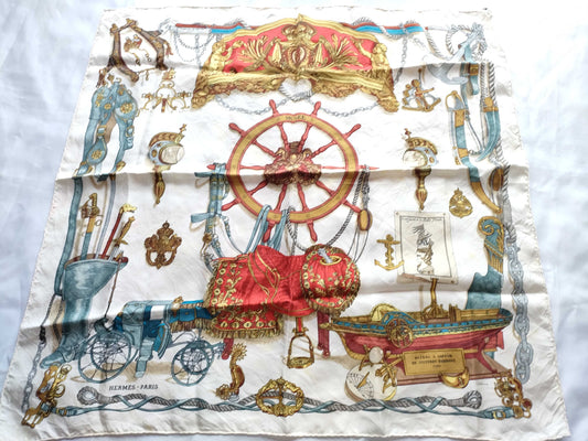 HERMES Carré MUSEUM 65cm Scarf