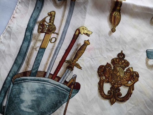HERMES Carré MUSEUM 65cm Scarf