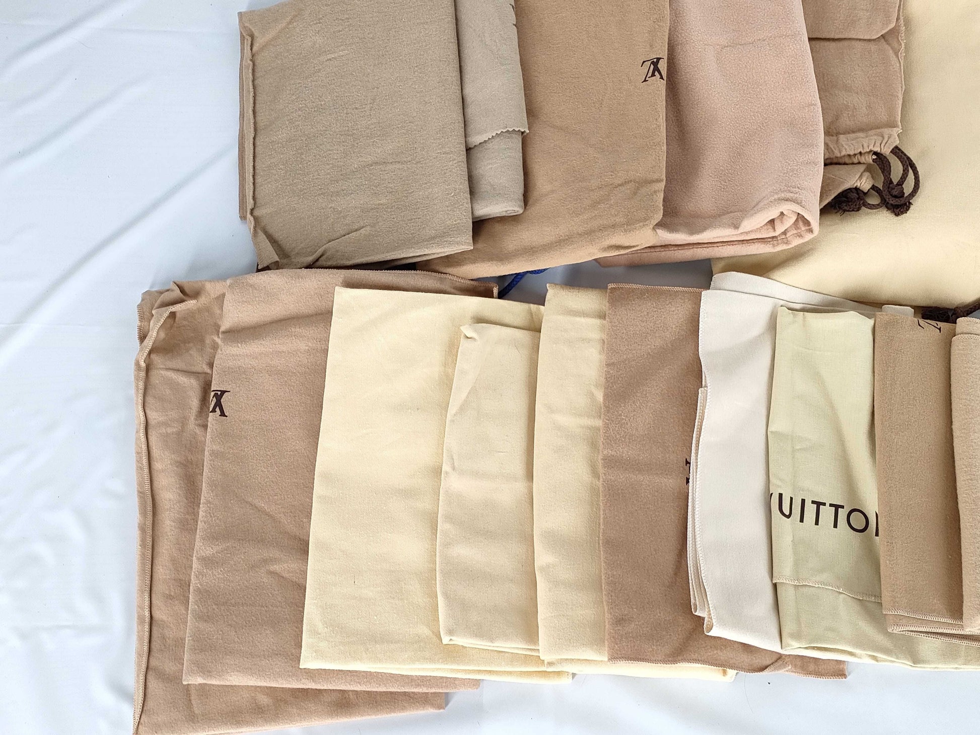 LOUIS VUITTON Large Dust Bags *Set of 20 Other Accessories