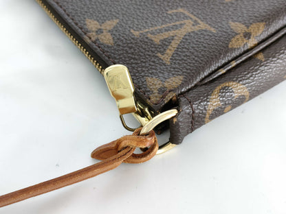 LOUIS VUITTON Monogram M40712 Pochette Accessoires Pouch