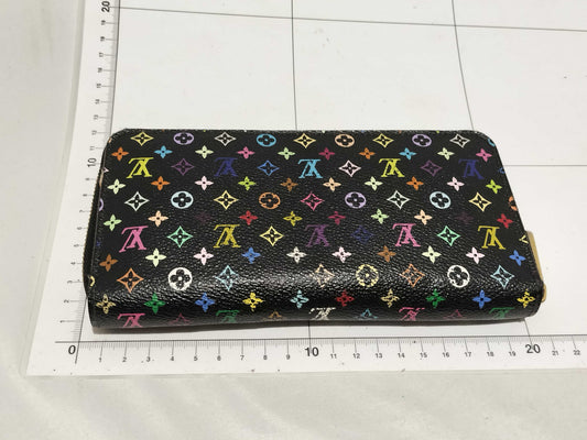 LOUIS VUITTON Monogram Multicolor Zippy Wallet
