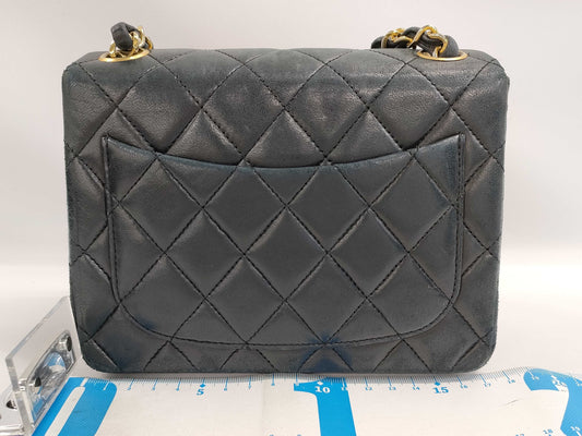 CHANEL Lambskin Matelasse 17 Shoulder Bag