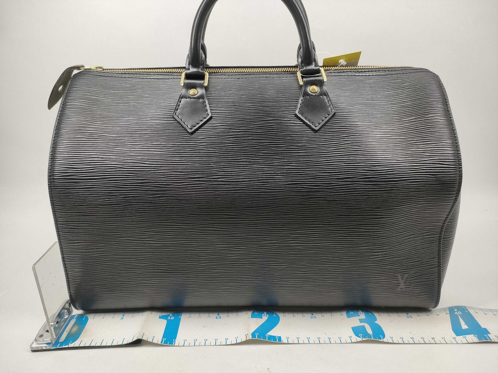LOUIS VUITTON Epi Speedy 30 Noir Boston Bag