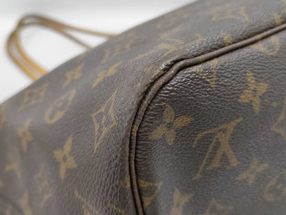 LOUIS VUITTON Monogram Neverfull MM Tote Bag