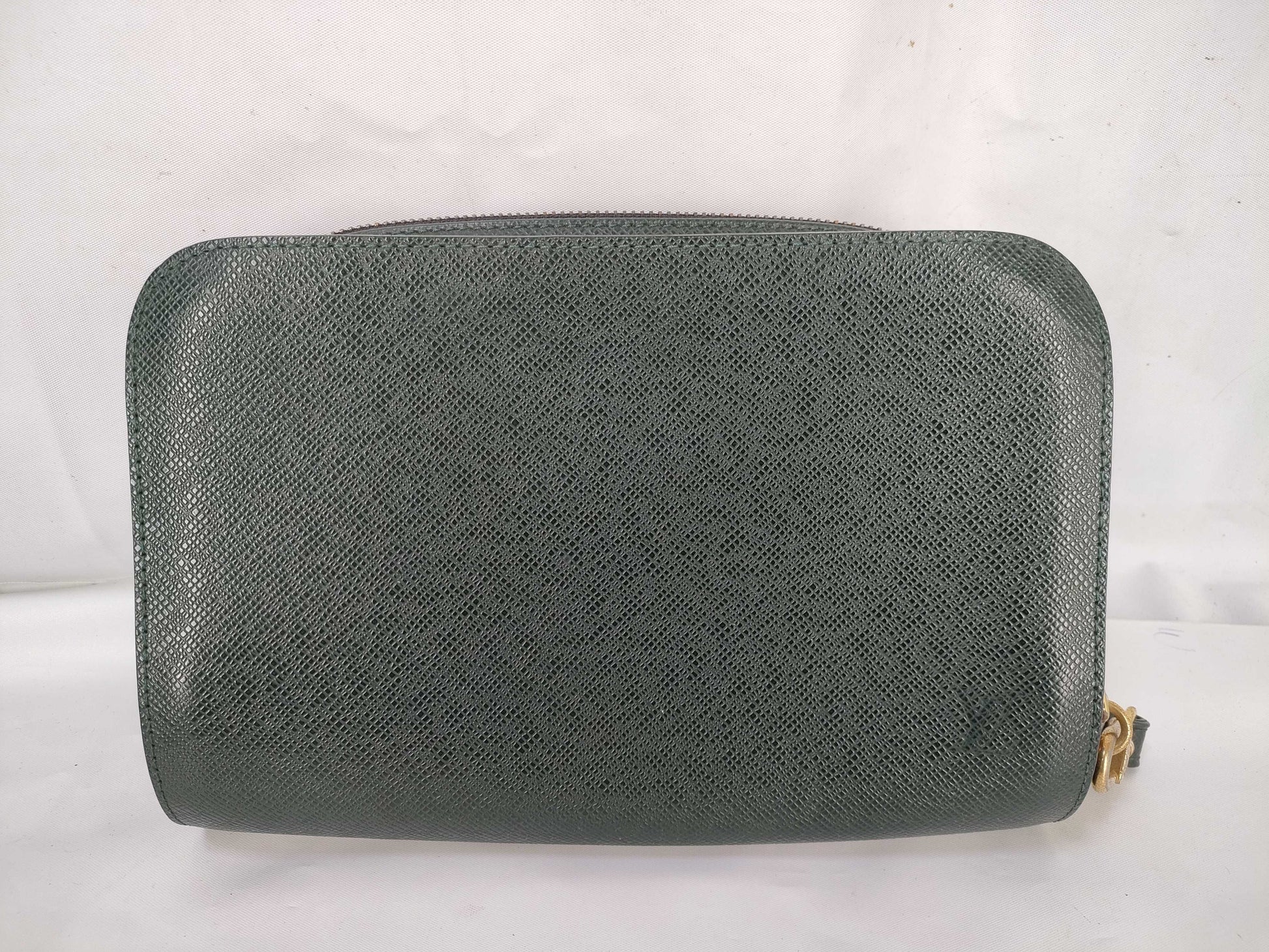 LOUIS VUITTON Taiga Episea Green Handbag