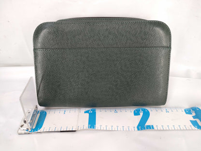 LOUIS VUITTON Taiga Episea Green Handbag