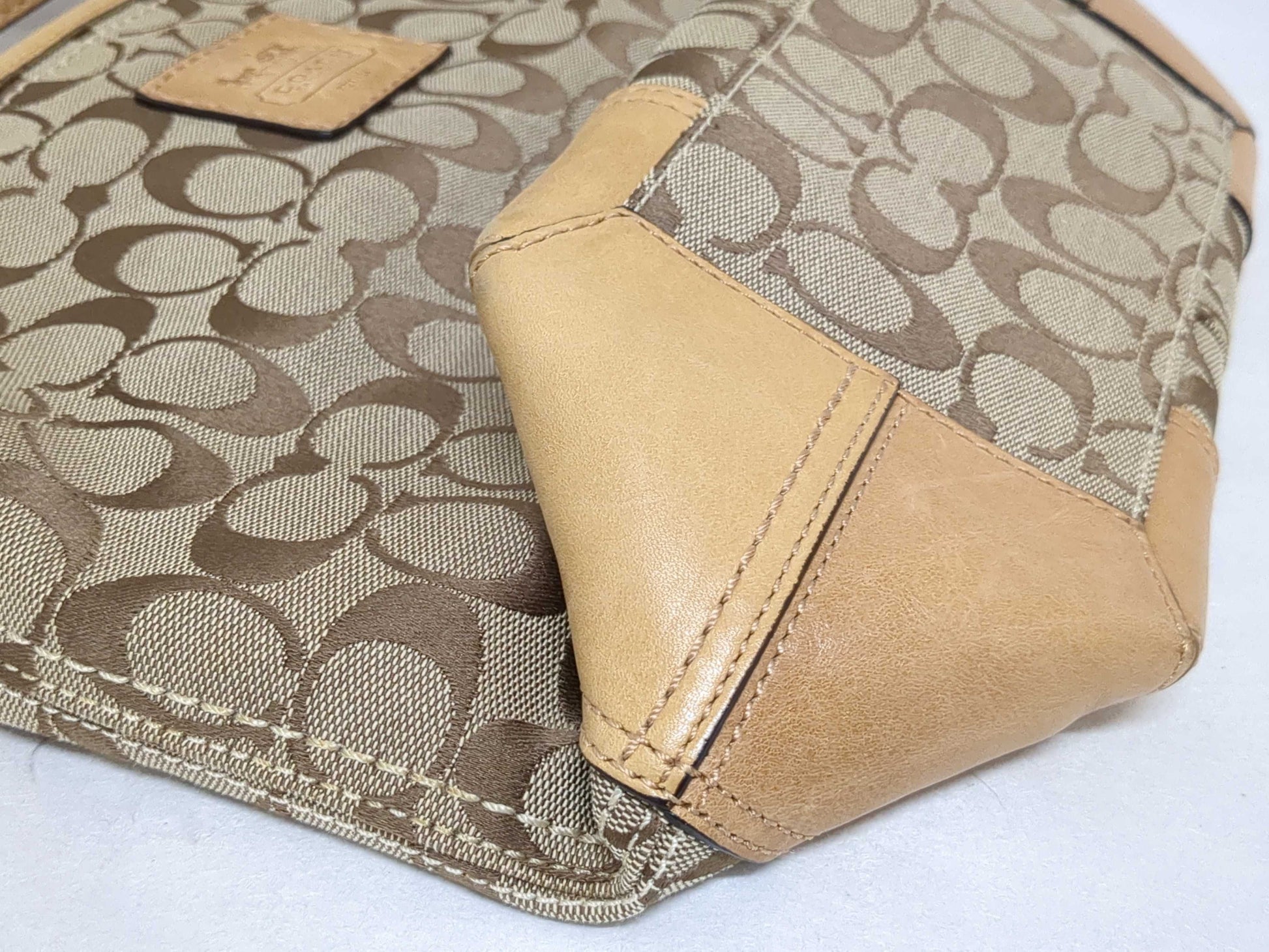 COACH Signature 4-Piece Shoulder Bag