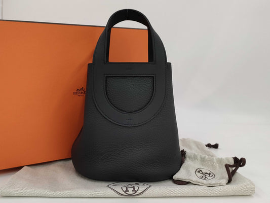 HERMES In the Loop 18 Noir Handbag with Gold Hardware and K Stamp