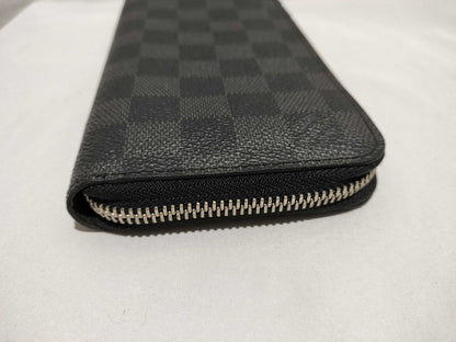 LOUIS VUITTON Damier Graphite Zippy Organizer Wallet