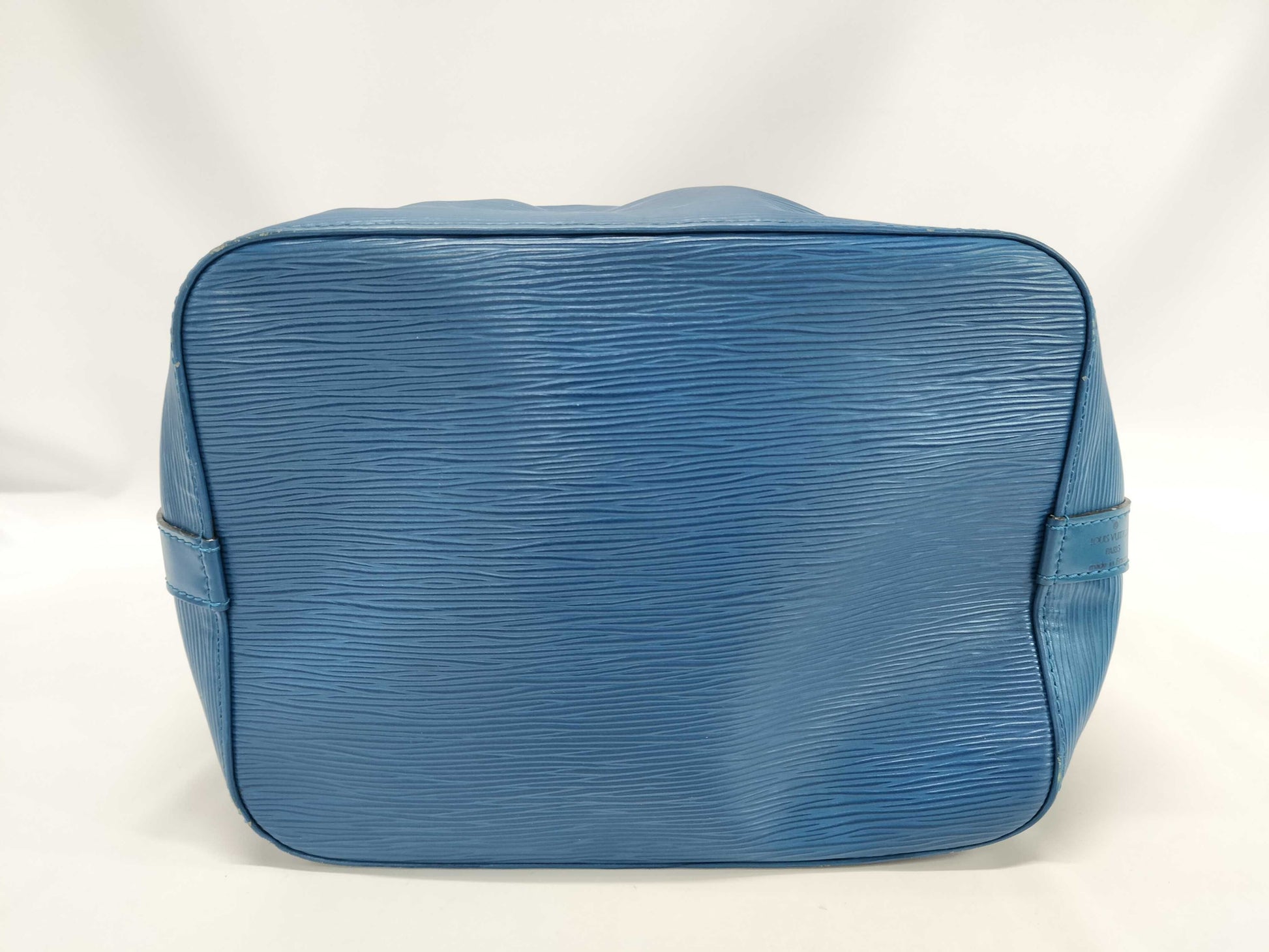 LOUIS VUITTON Epi M44107 Petit Noe Shoulder Bag