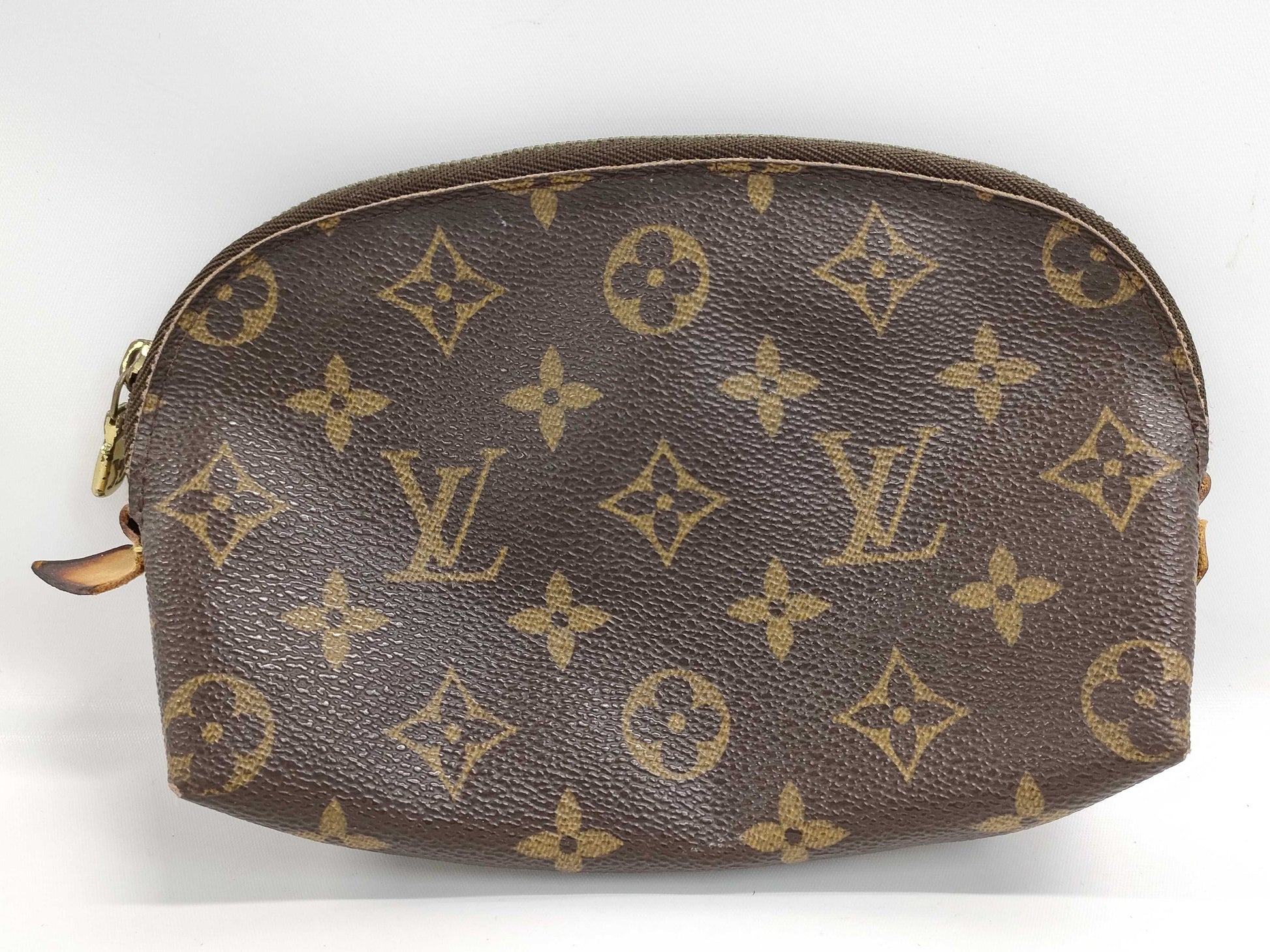 LOUIS VUITTON Monogram Cosmetic Pouch Pouch