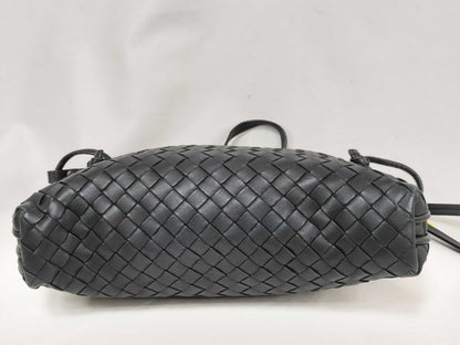 BOTTEGA VENETA Intrecciato Shoulder Bag Pouch-Style Shoulder Bag