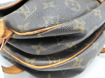 LOUIS VUITTON Monogram M42256 Saumur 30 Shoulder Bag