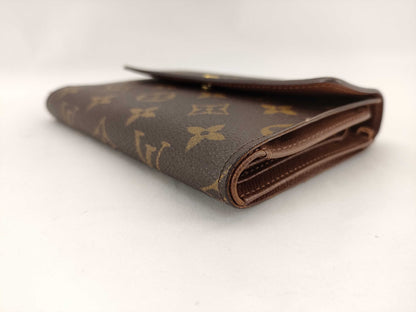 LOUIS VUITTON Monogram Tri-fold Wallet