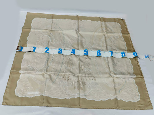 HERMES Carré Carré 90 Doigts de Fee/Fairy Finger Scarf