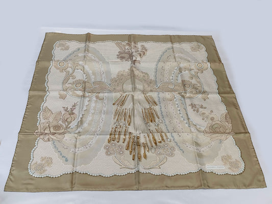 HERMES Carré Carré 90 Doigts de Fee/Fairy Finger Scarf