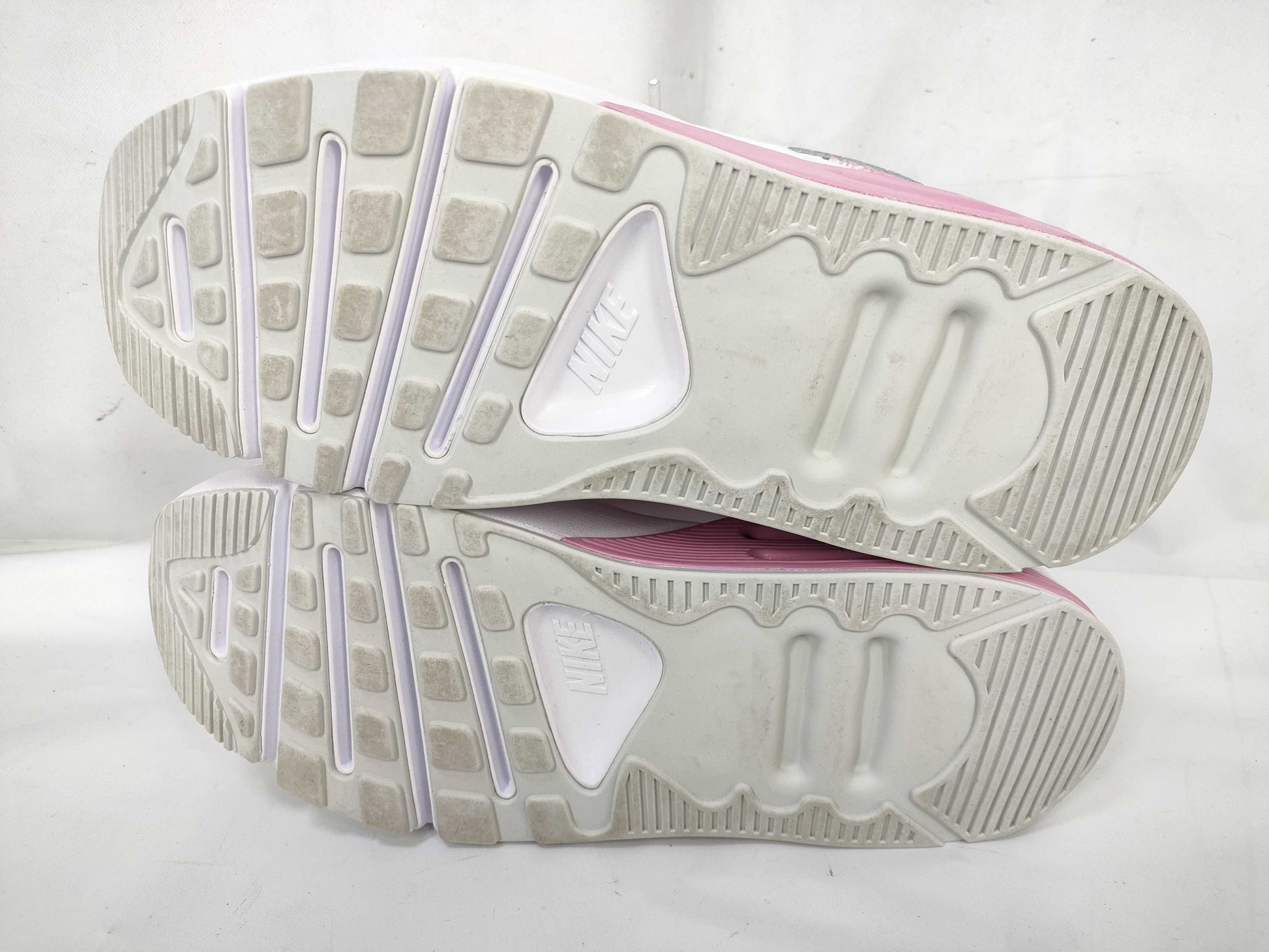 NIKE Air Max FD4328-110 Sneakers