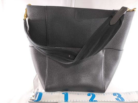 CELINE Sangle Bucket Shoulder Bag