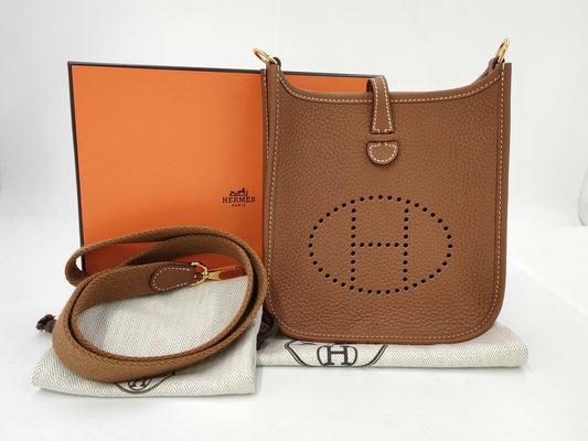 HERMES Evelyn TPM Taurillon Gold GD Hardware K Stamped Shoulder Bag