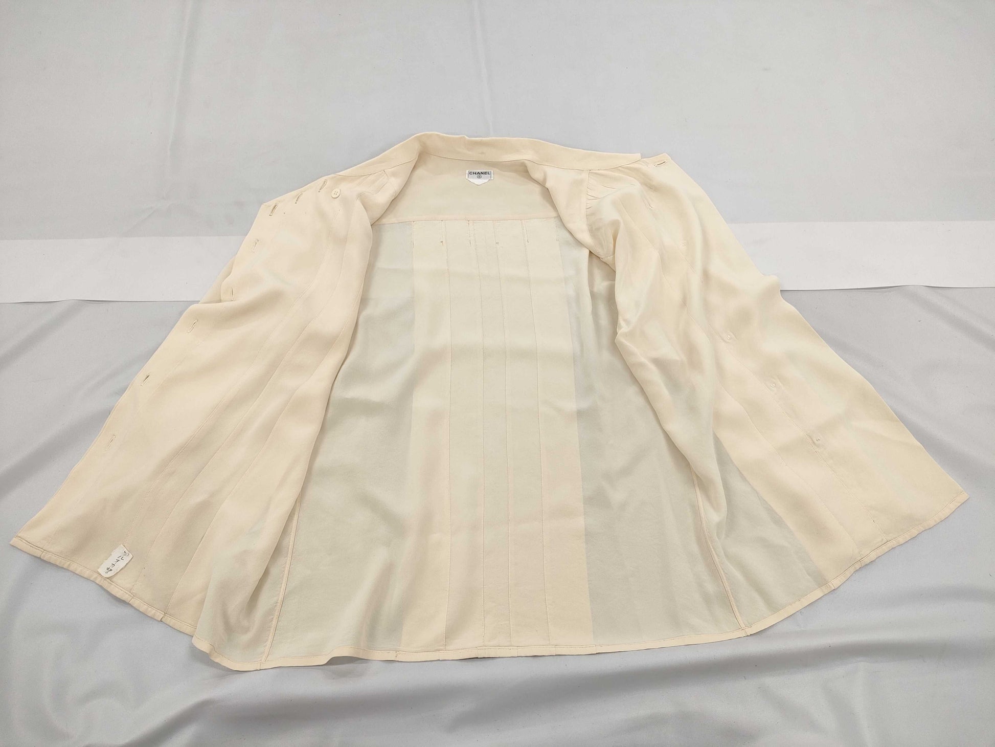 CHANEL blouse without quality tag top