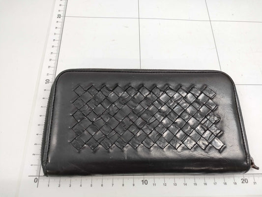 BOTTEGA VENETA Crocodile Intrecciato Zippy Wallet