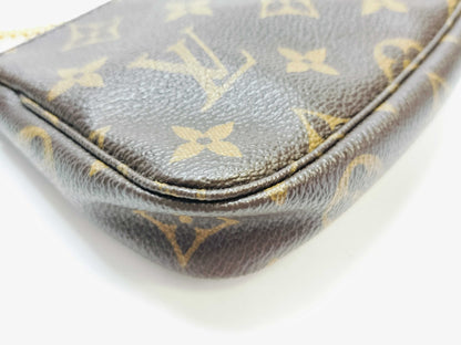 LOUIS VUITTON Monogram M58009 Mini Pochette Accessory Pouch