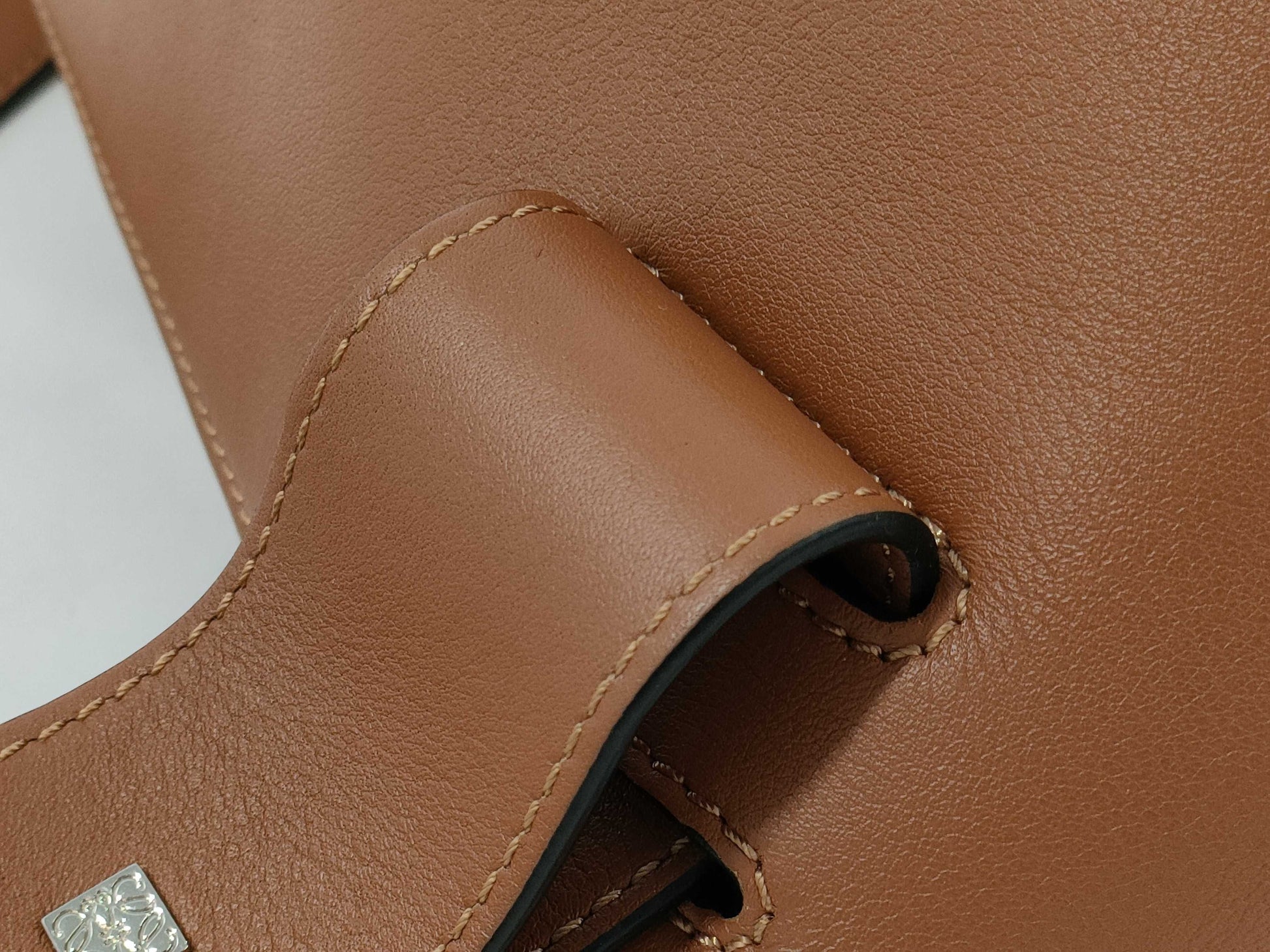 LOEWE Anton Sling Soft Grain Calfskin Body Bag/Waist Bag