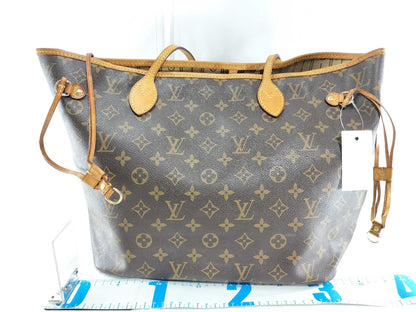 LOUIS VUITTON Monogram Neverfull MM Tote Bag